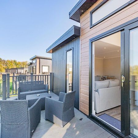 Waterside Hambleton Lakeside Lodges Poulton-le-Fylde Eksteriør billede