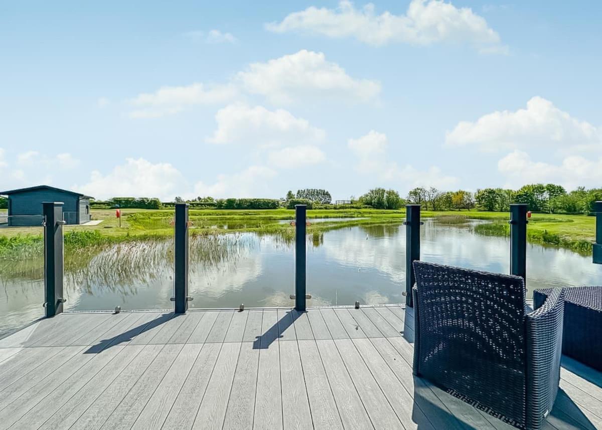 Waterside Hambleton Lakeside Lodges Poulton-le-Fylde Eksteriør billede